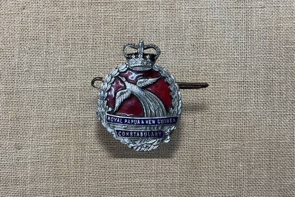 Royal Papua New Guinea Constabury Cap Badge