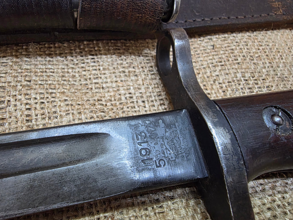 WW1 Enfield Rifle 1913 Remington Bayonet with Scabbard and Leather Frog