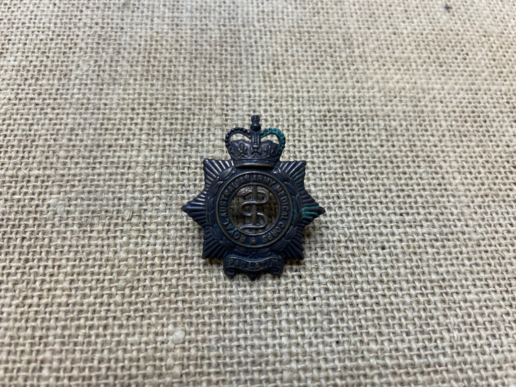 Original Royal Australian Medical Corps (RAAMC) Cap Badge