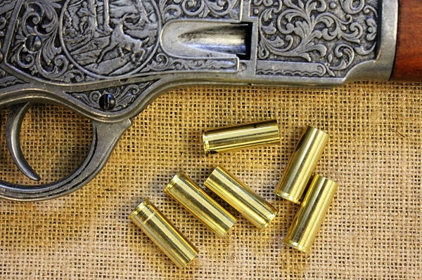 Winchester 1873 Carbine Replica, Engraved (Silver-Grey), engraved receiver with brass cases