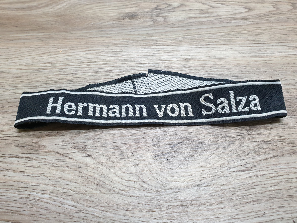 Cuff Titles, photo 6