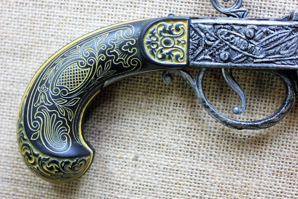 London Double-Barrel Flintlock Boxlock Pistol Replica, grip detail