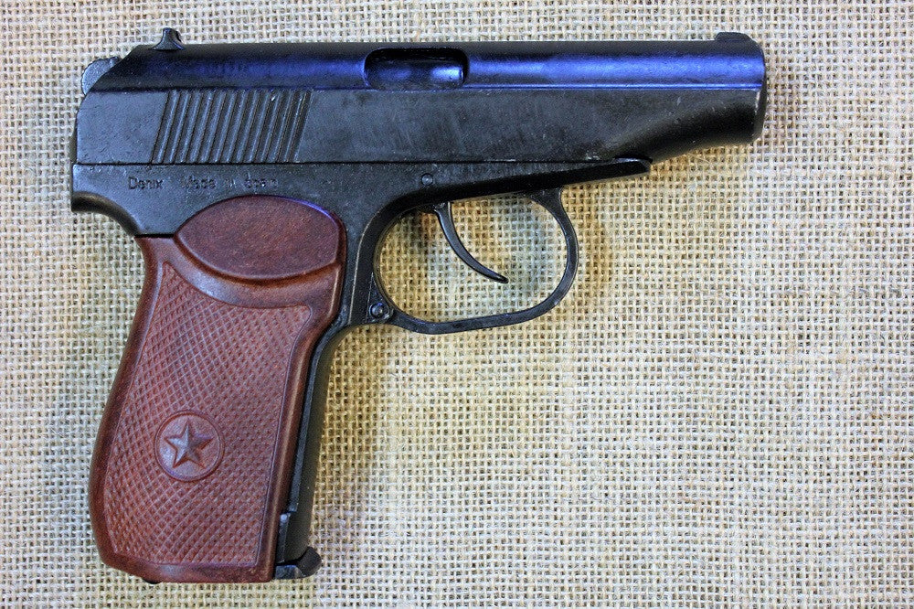 Makarov PM 9mm Replica Pistol, grip detail
